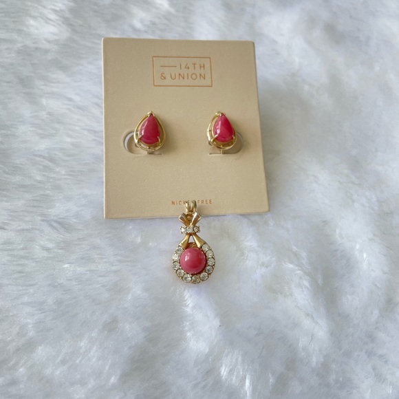 Pink Stone Clip Earrings and Necklace Pendant - Picture 3 of 5